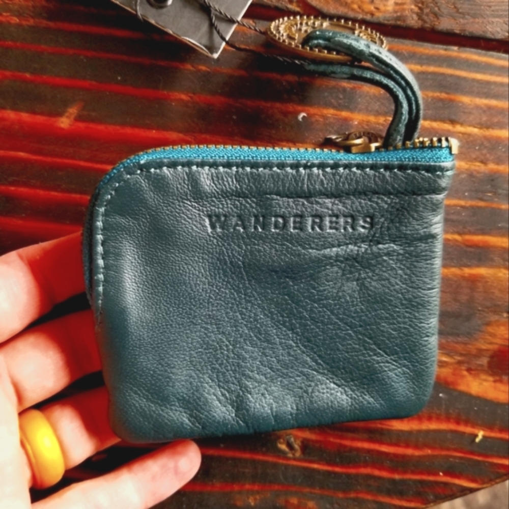 Wanderers Travel Co Barcelona card wallet